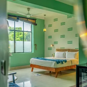 Minimalist One Hauz Khas Village Hotel
